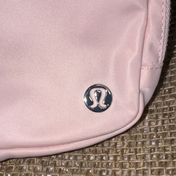 Lululemon Athletica Light Pink Crossbody Bag- Belt Bag - Picture 3 of 9